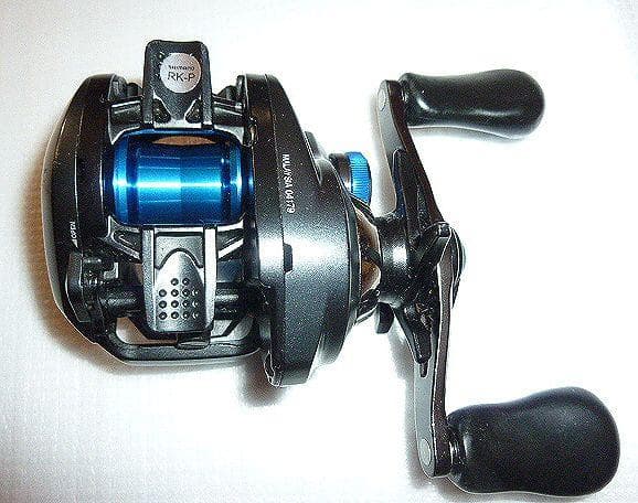 シマノ　20 SLX DC　70HG　右ハンドル