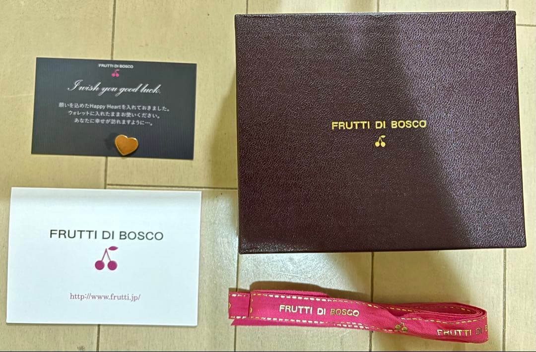 FRUTTI DI BOSCO 二つ折り財布