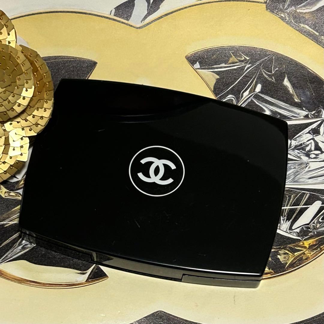 残多☆CHANEL☆ウルトラ ル タン コンパクト # B10