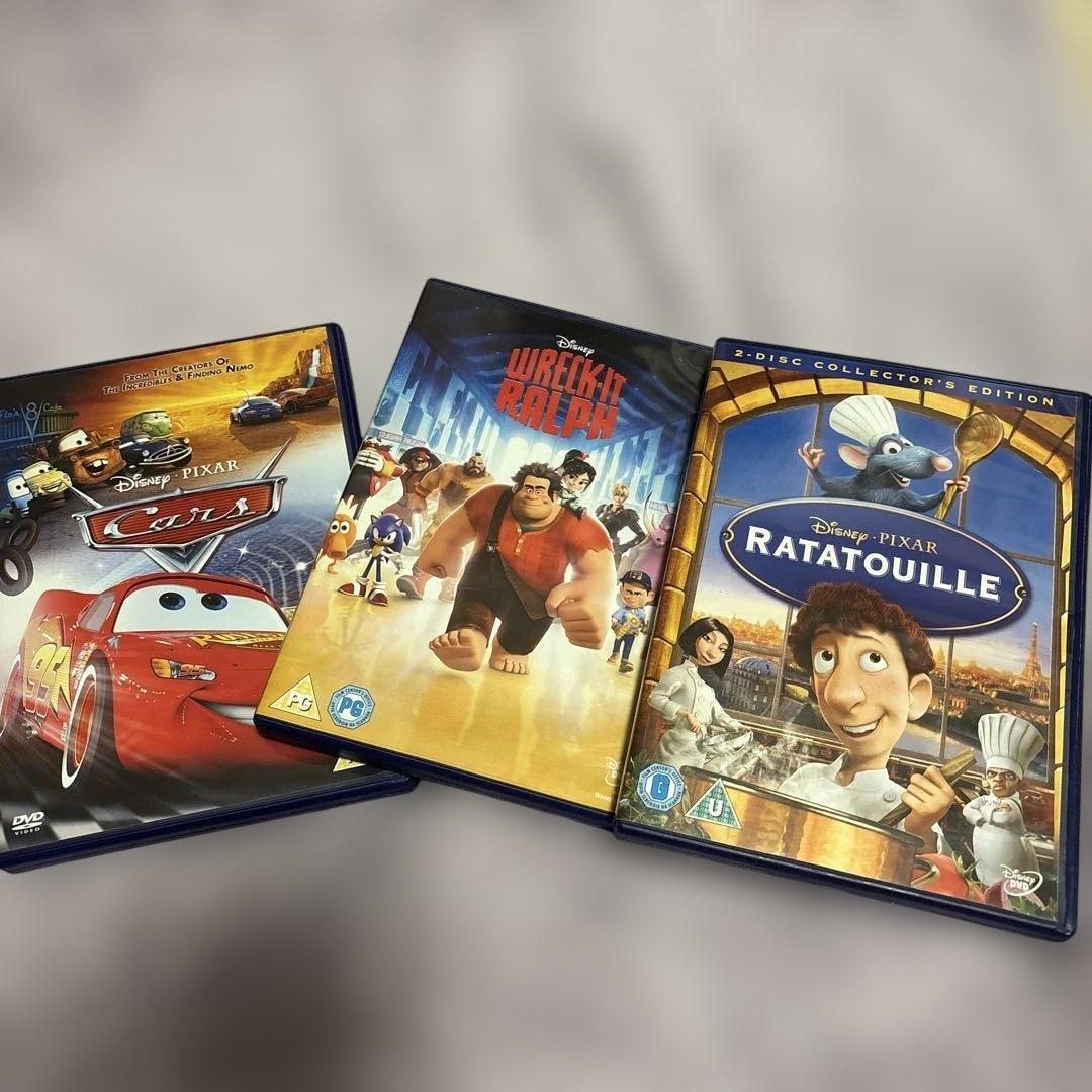 ディズニー・ピクサー　DVD 8枚セット 英語版　日本語字幕、吹き替えなし