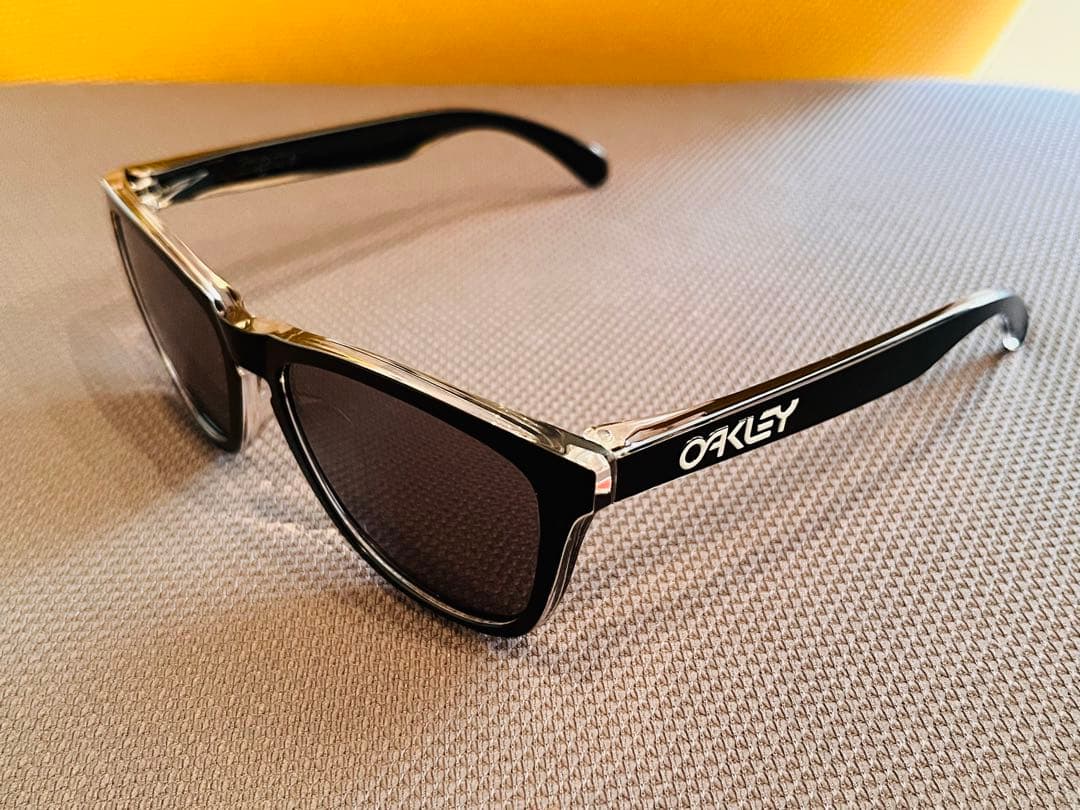 美品 オークリー サングラス O9245-4954 FROGSKINS 正規品