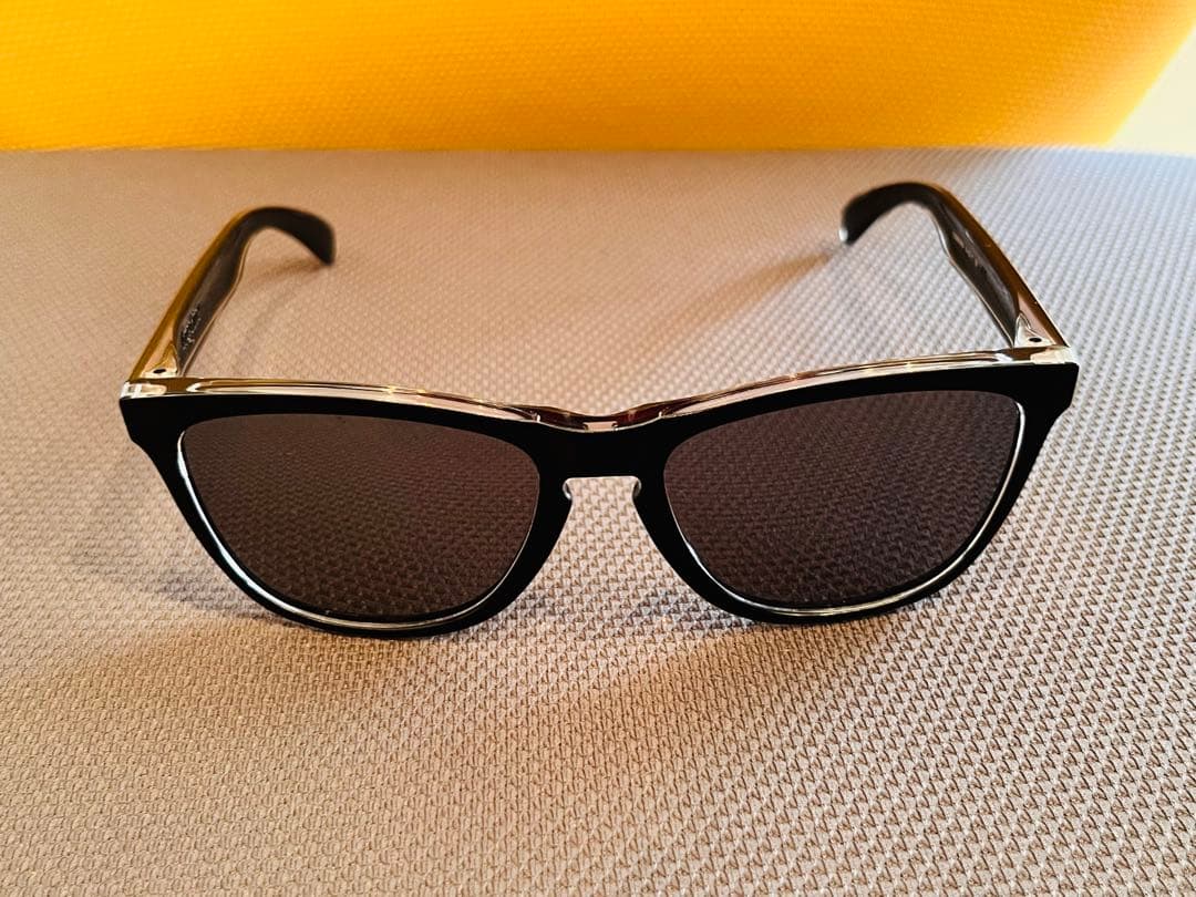 美品 オークリー サングラス O9245-4954 FROGSKINS 正規品