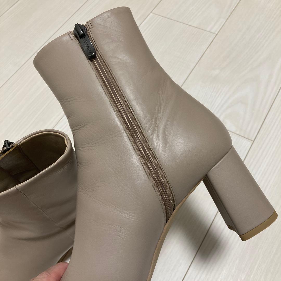 ダイアナ　23.5 ショートブーツ　定番　美品 ベージュ