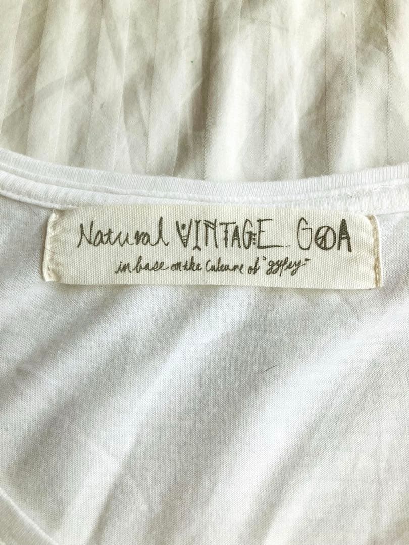 Natural Vintage Goa Tシャツ　フェザーネックレス　Y2K古着