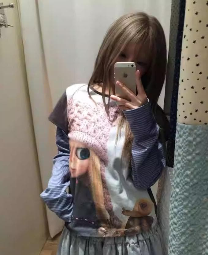 COYSEIO x BLYTHE ドールプリント ストライプ 長袖Tシャツ