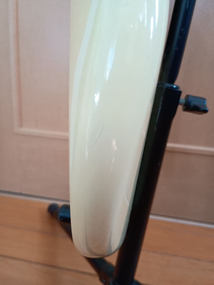 Fender Precision Bass アイボリー