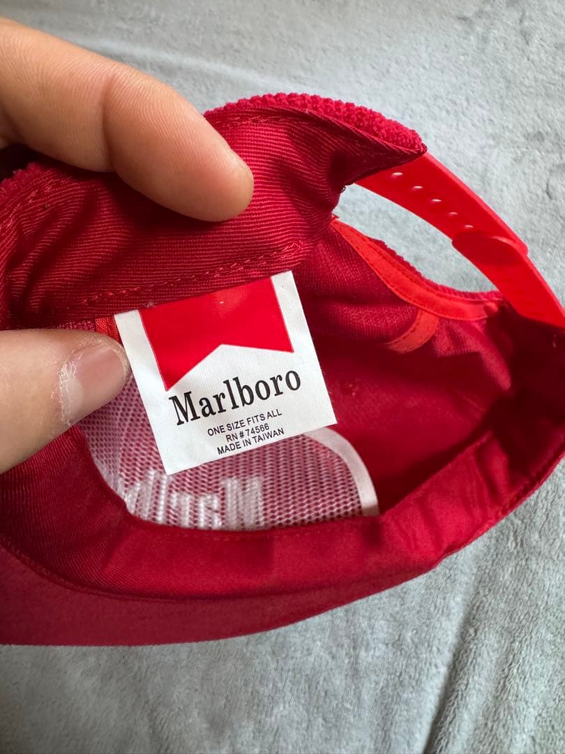 Marlboro 赤 コーデュロイキャップ　マルボロ