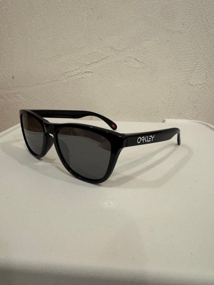 小物 OAKLEY FROGSKINS