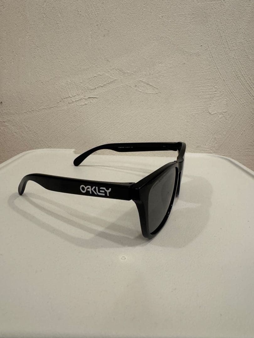 小物 OAKLEY FROGSKINS