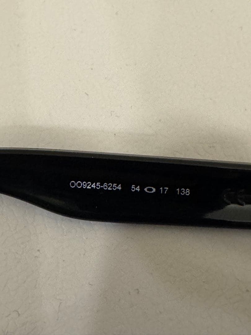 小物 OAKLEY FROGSKINS