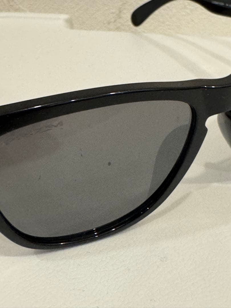 小物 OAKLEY FROGSKINS