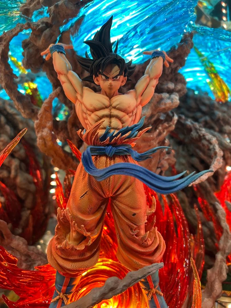 Hunter Studio ドラゴンボール 孫 悟空超 元気玉　ガレージキット