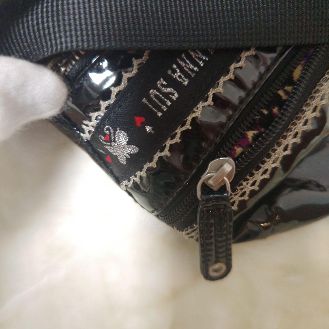 【人気☆ANNA SUI】黒　エナメル　ショルダーバッグ　ボディバッグ　蝶