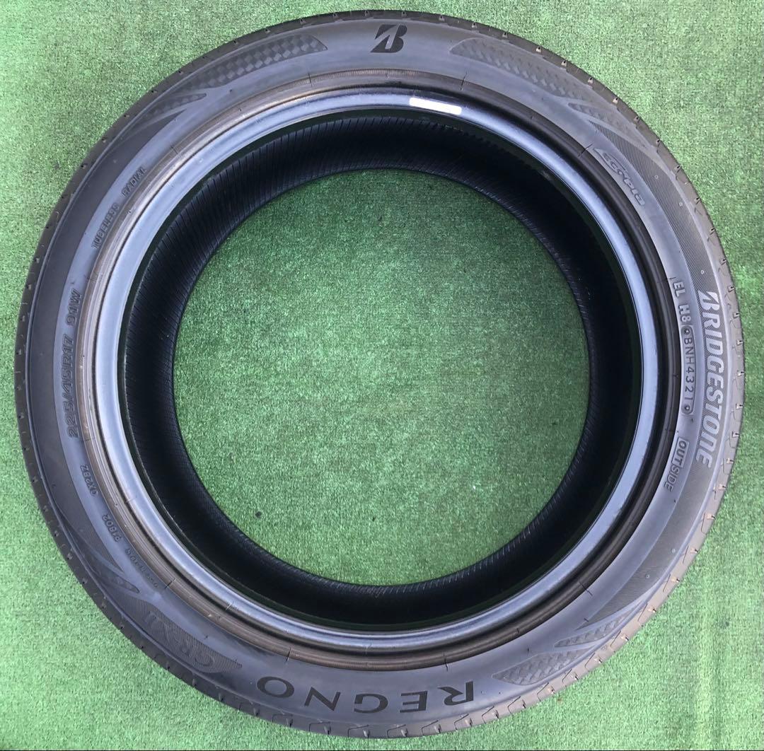 たっちゃん 225/45 R17 REGNO GRX-II
