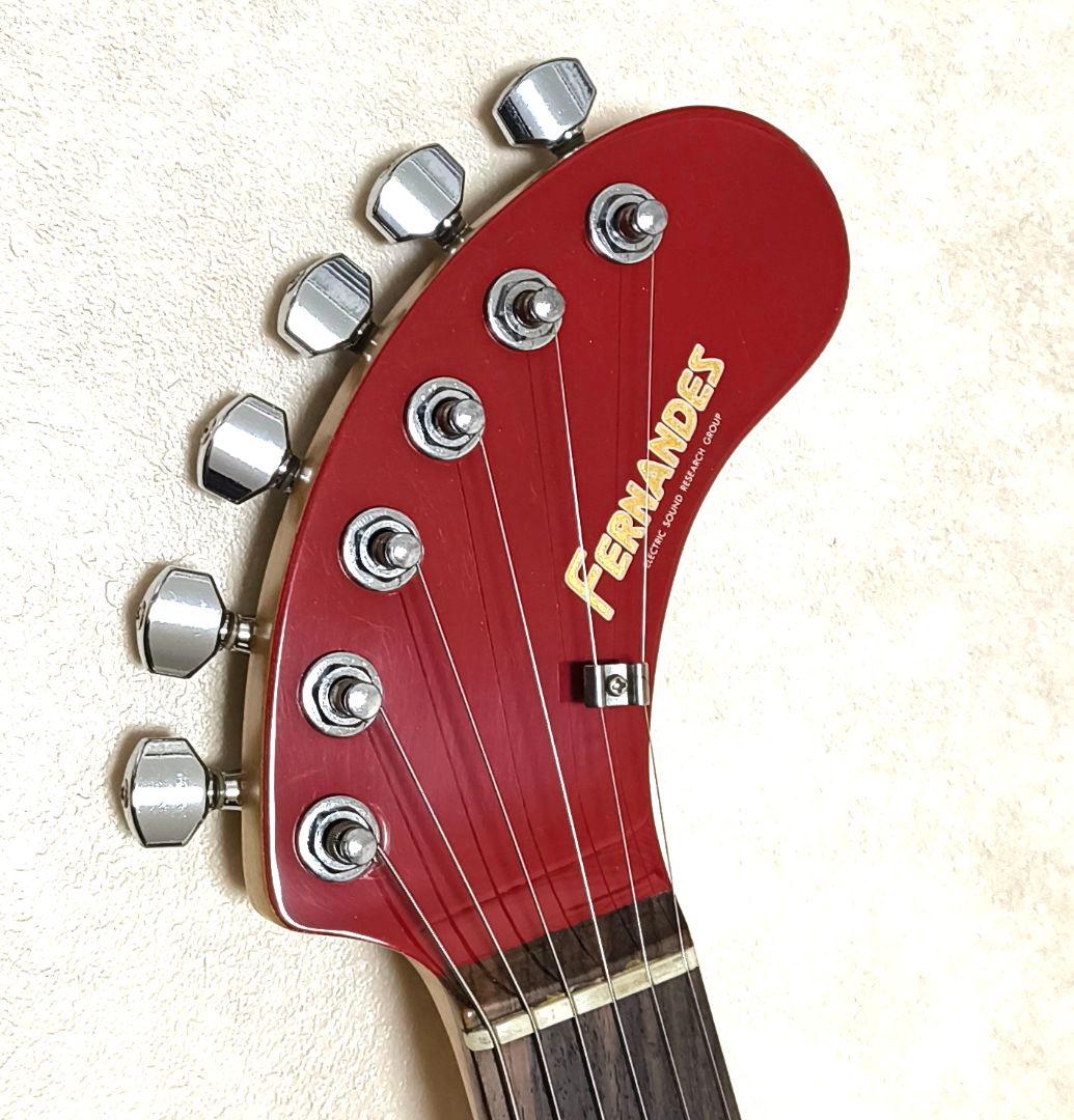 【美品】ZO-3 レッド アンプ内蔵ミニギター ヘッドフォン端子付き！！