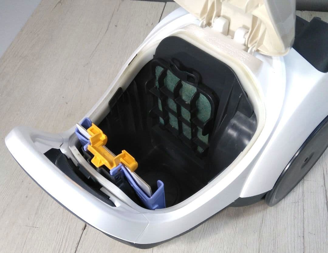 三菱 2023年製 紙パック式掃除機 クリーナー Be-K ペールゴールド