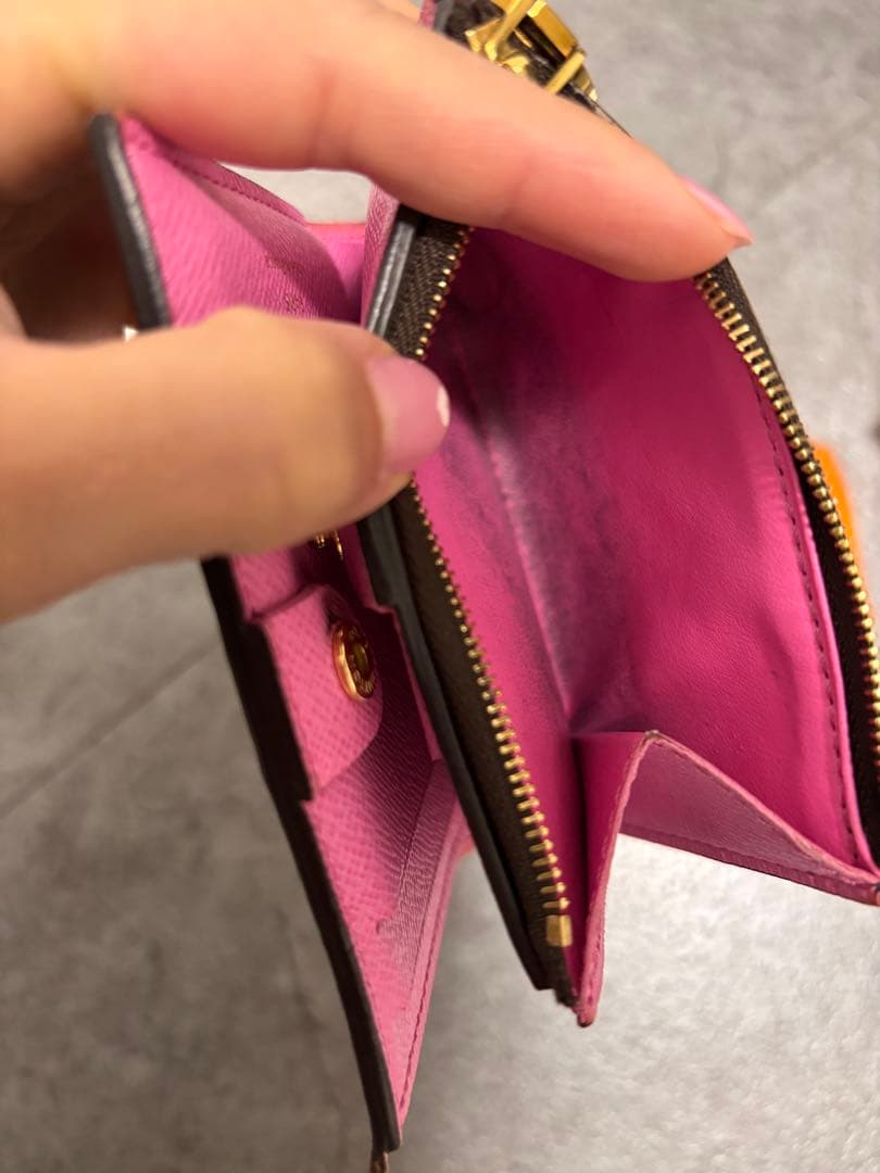 専用ページLOUIS VUITTON ルイヴィトン ポルトフォイユ・リサ