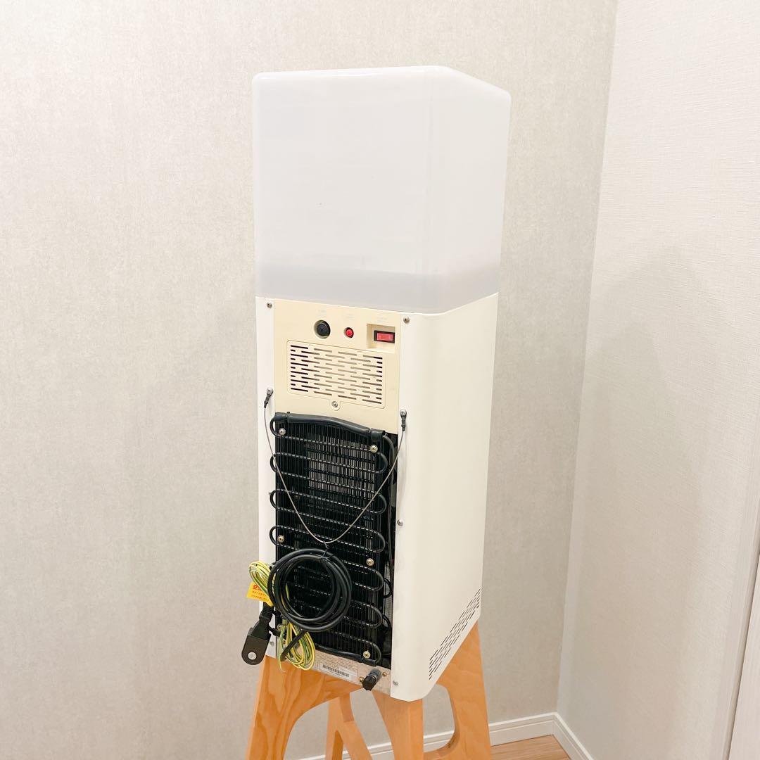 【美品】アマダナ　ウォーターサーバー　amadana HC12D1-WD-RF