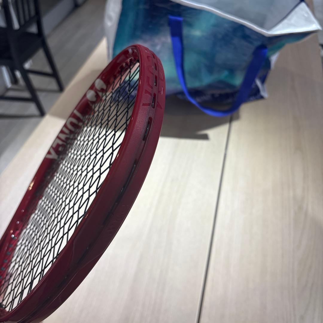 【美品】YONEX VCORE 100 ブイコア