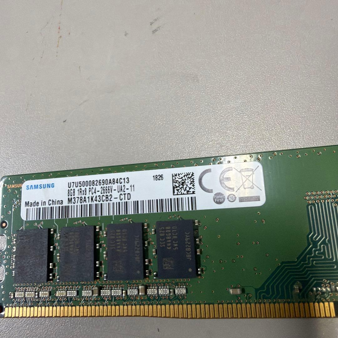 DDR4メモリ 8GB2枚 DDR3メモリ4GB3枚