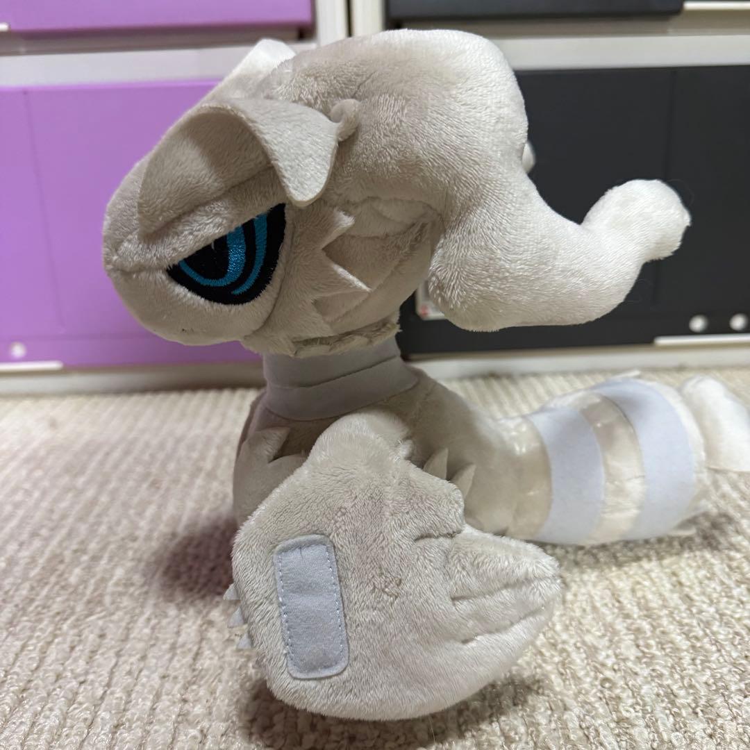 ぴ*゜様 ポケドール レシラム ゼクロム ぬいぐるみ