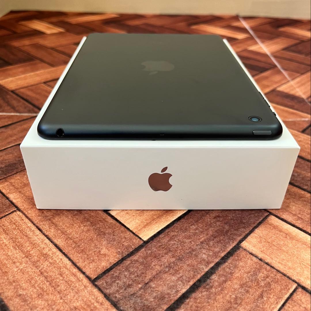 【美品】　Apple iPad mini 1 Wi-Fi 16GB