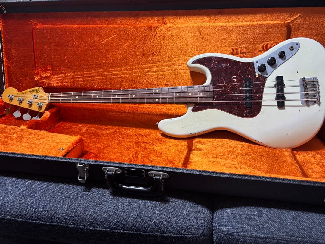 ベース Fender Custom Shop 1964 Jazz Bass Relic