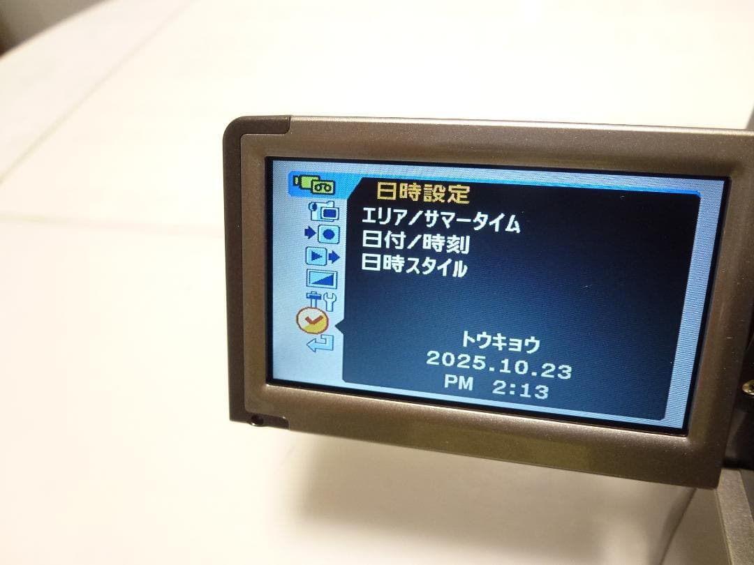希少　動作品　キャノンビデオカメラ　iVIS HV10　Mini DV