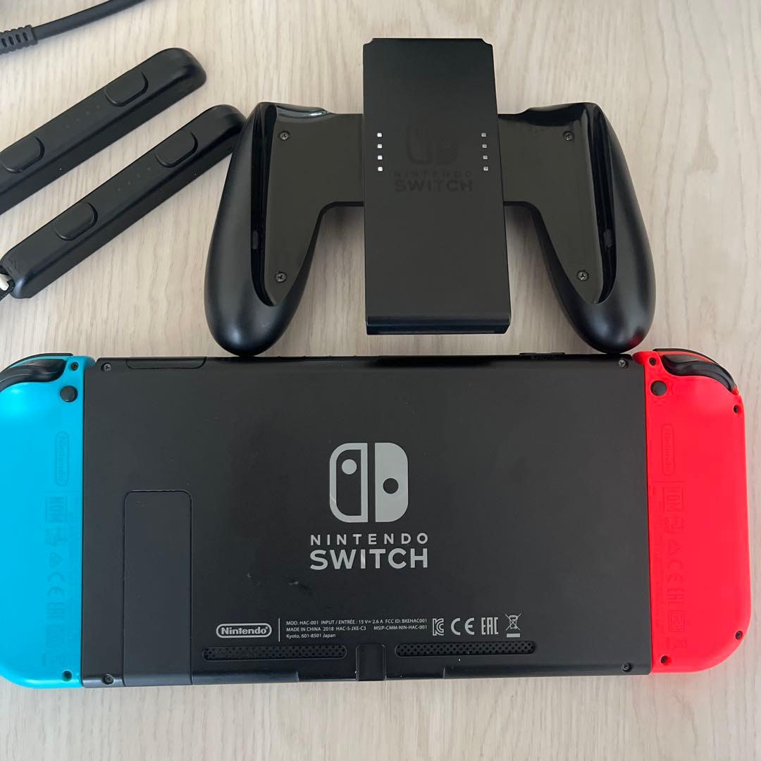 【美品】Nintendo Switch標準モデル付属品完備