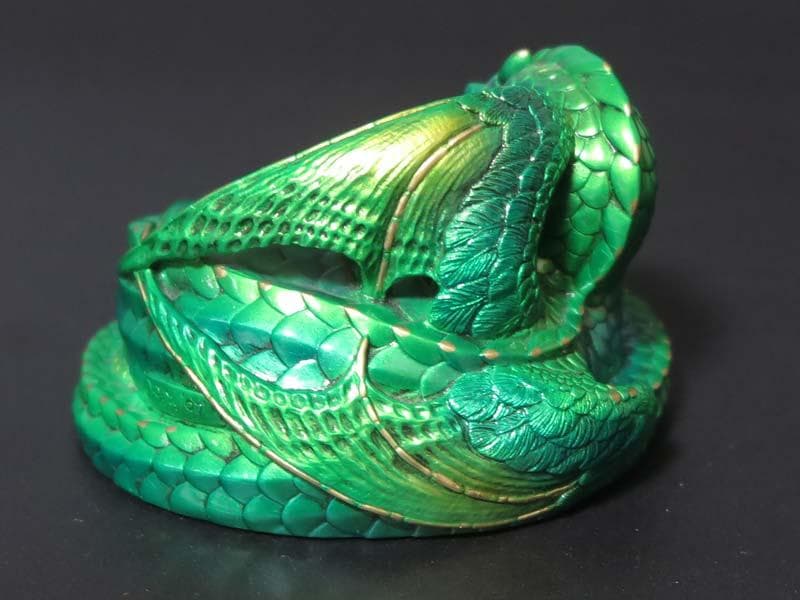 Windstone Editions　ドラゴンのフィギュア　置物