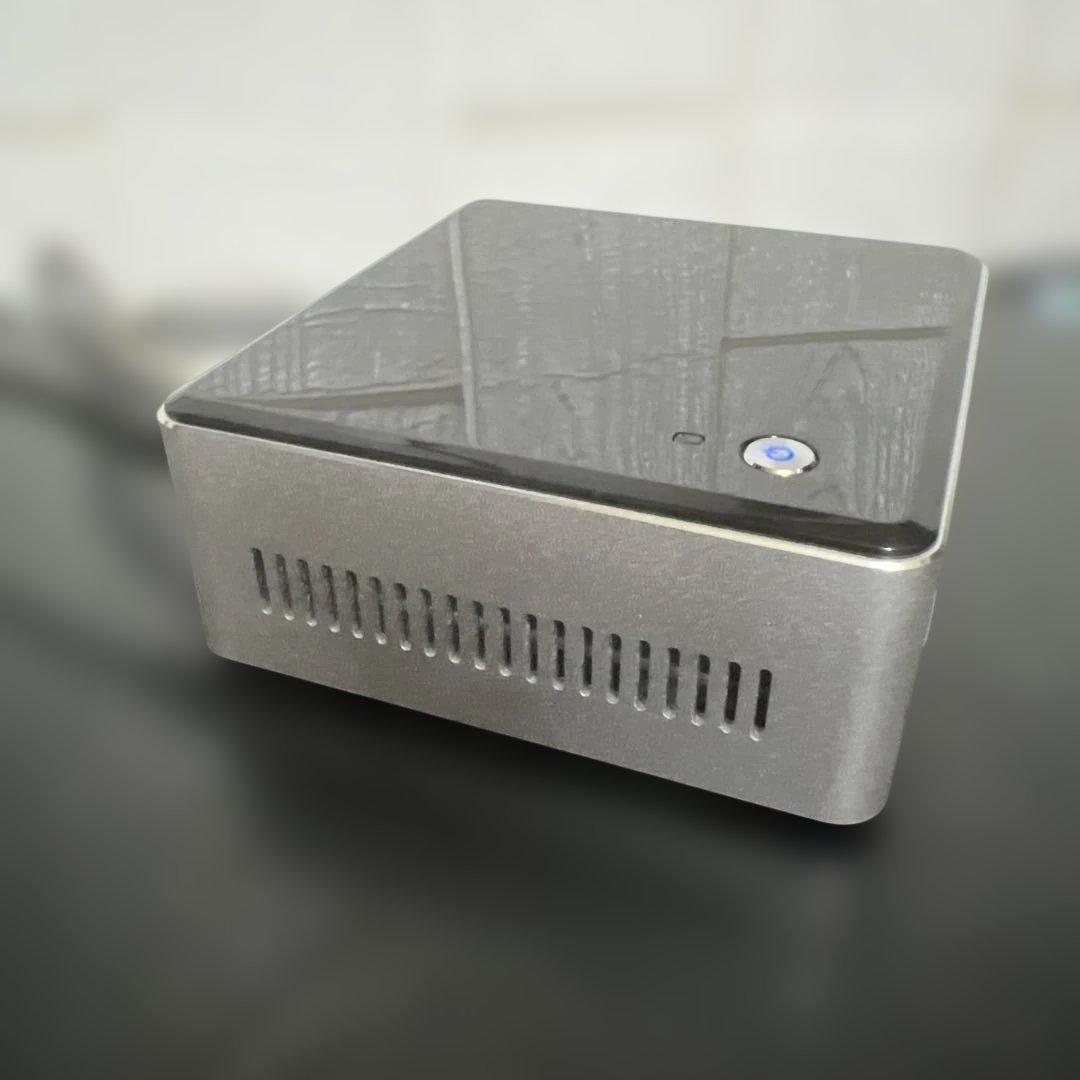 Windowsデスクトップ INTEL NUC5i3RYH core i3-5010U cpu2.10GHz