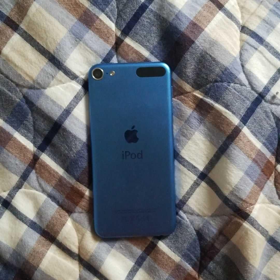 ポータブルプレーヤー iPodtouch 16GB