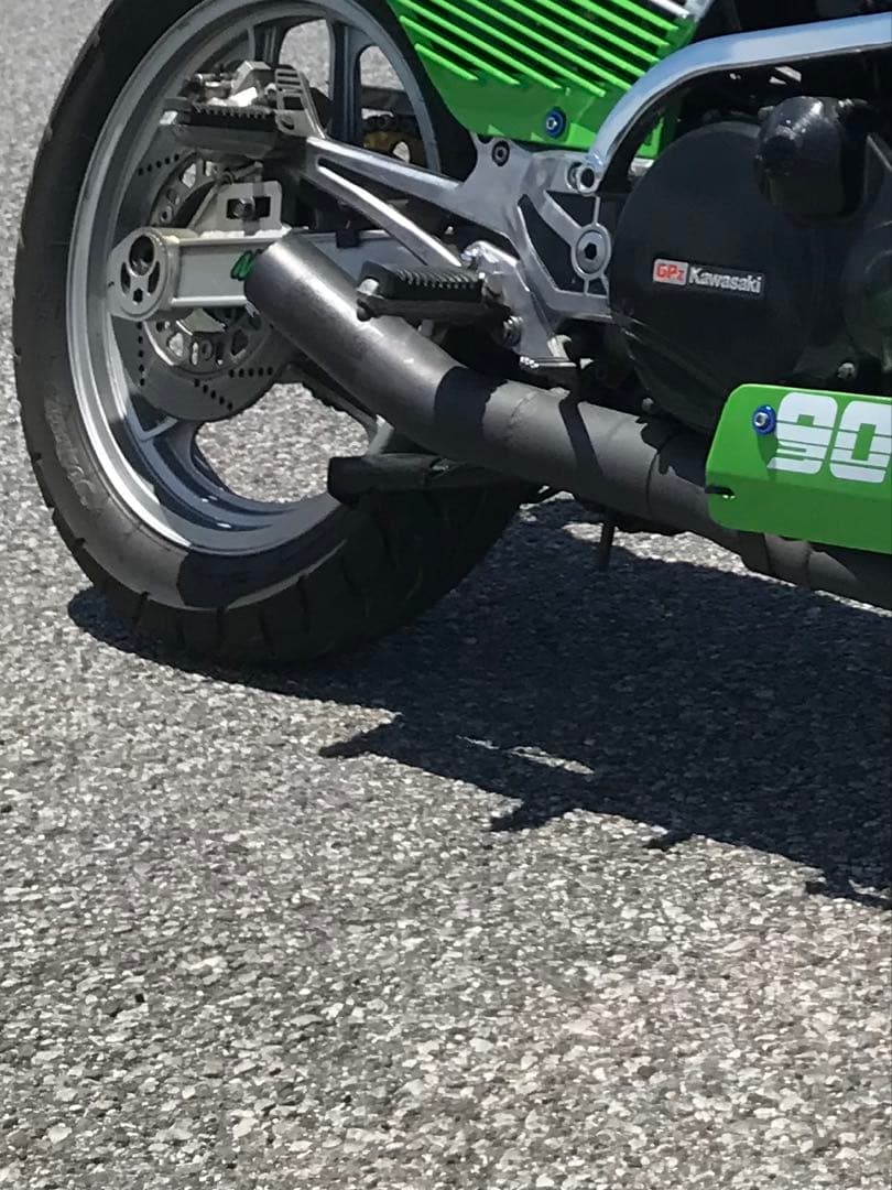 gpz900rマフラー
