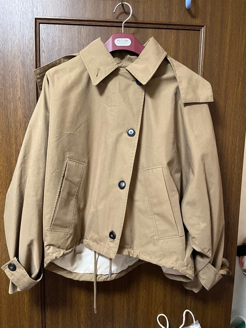 ZARA フード付きショートトレンチコート