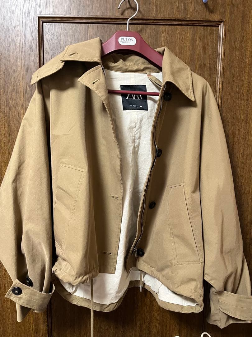 ZARA フード付きショートトレンチコート