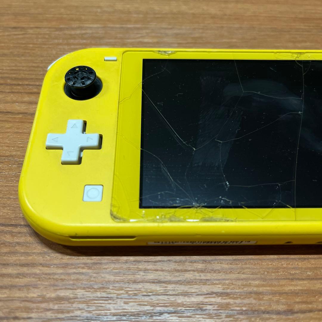 Nintendo Switch Lite イエロー 画面ひび割れあり