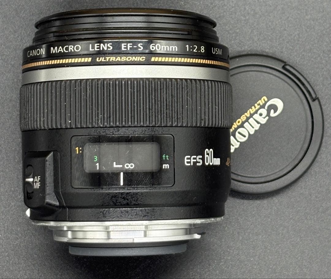 キヤノン EF-S60mm F2.8 マクロ USM 中古　レンズ　一眼