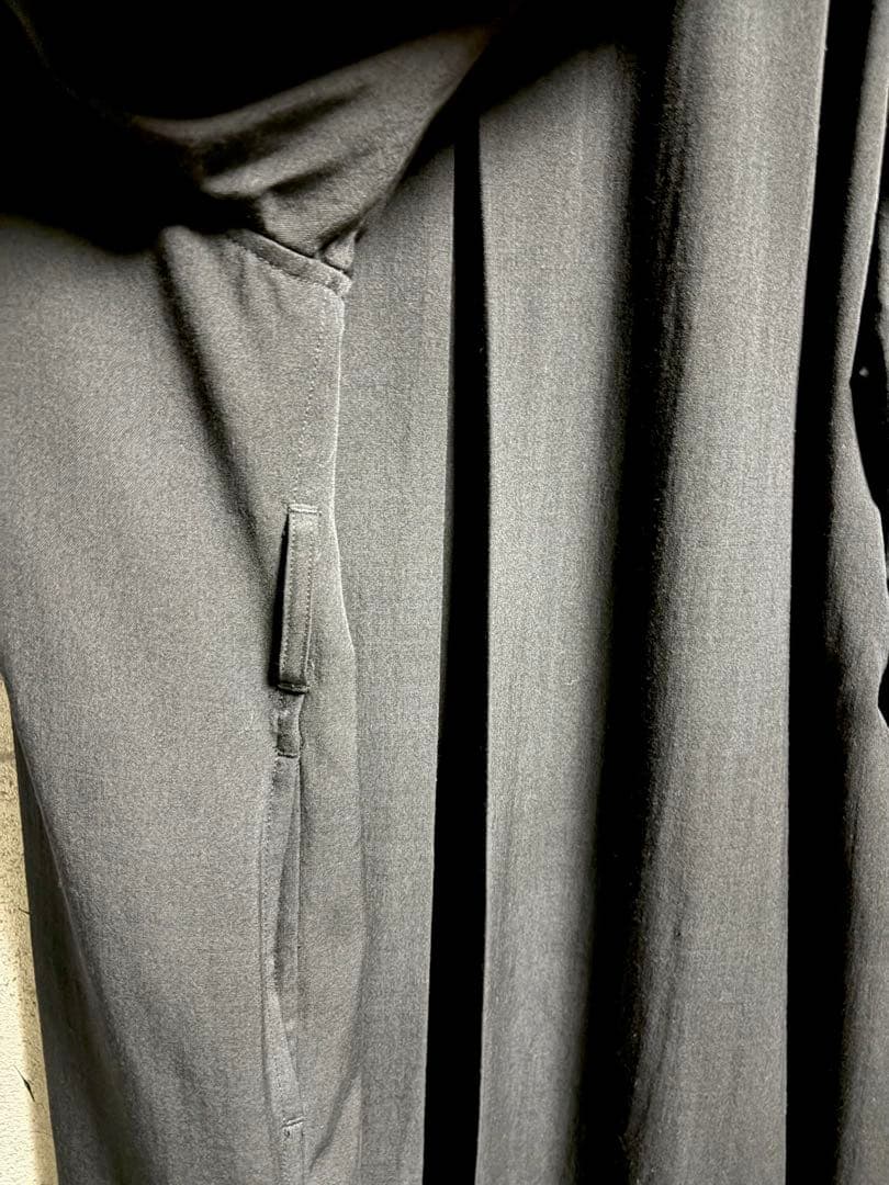 Yohji Yamamoto フーデッドロングコート 丸ロゴ
