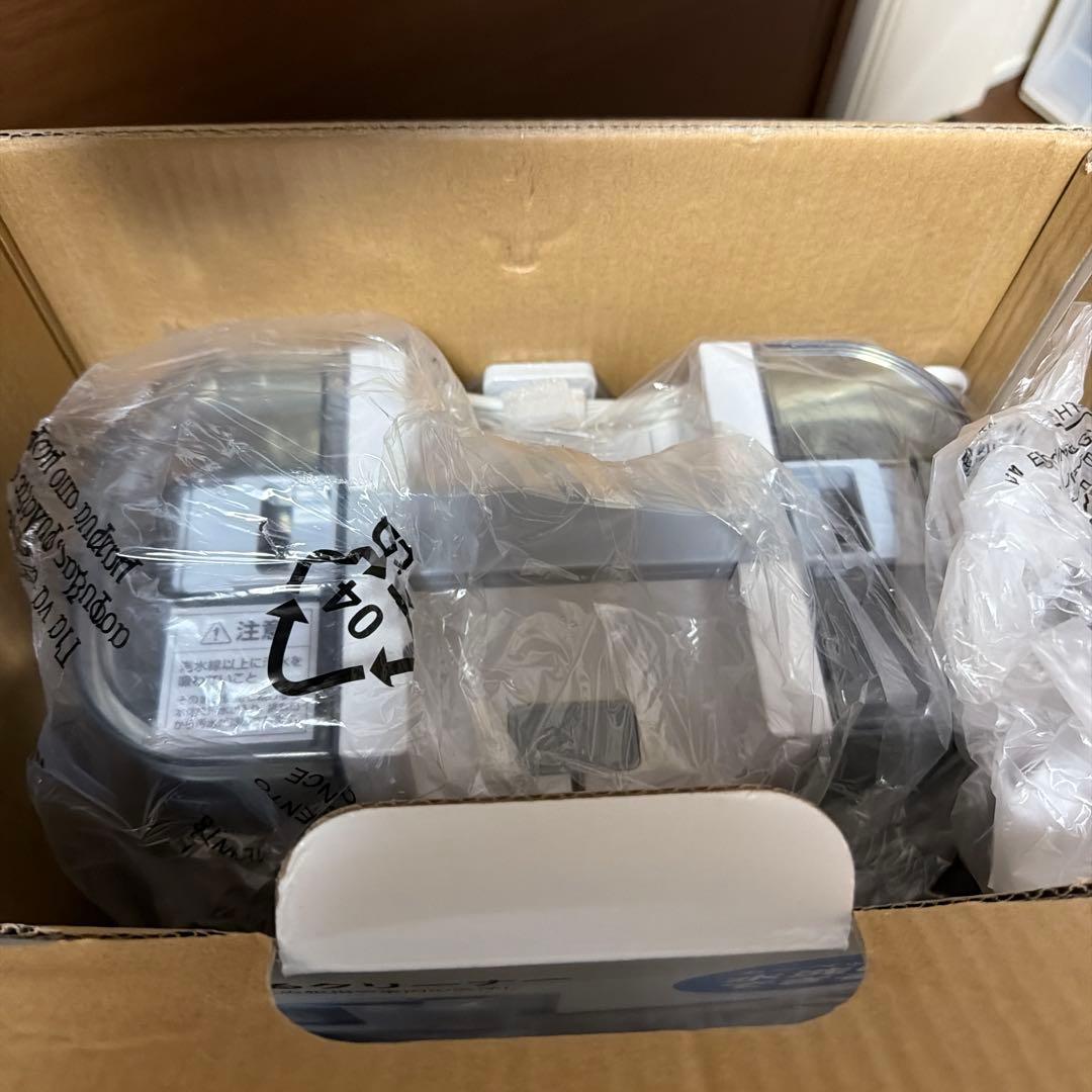 25年製　ほぼ未使用IRIS OHYAMA RNS-P10-W 布製品クリーナー