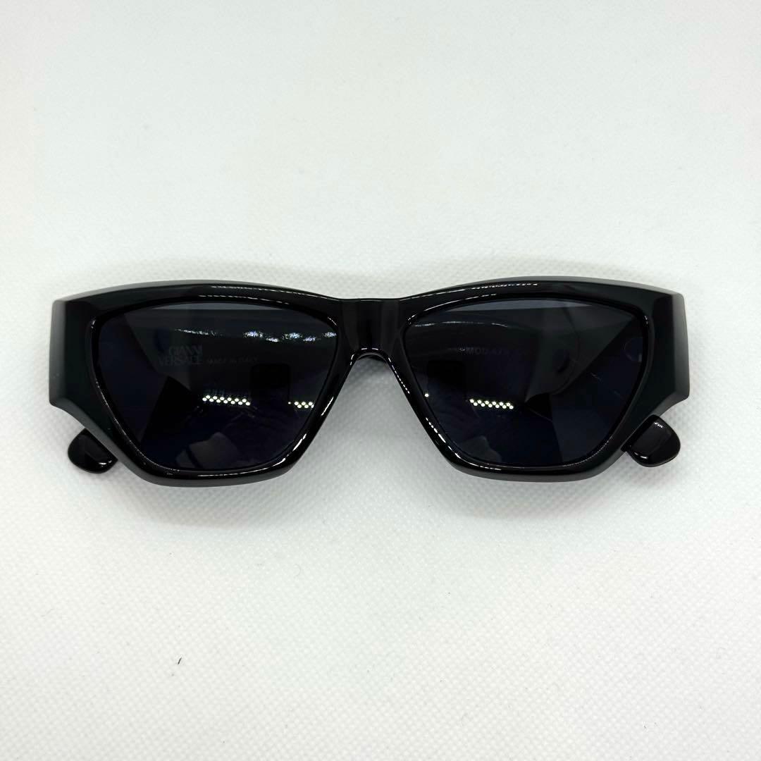 美品 VERSACE ヴェルサーチ サングラス ブラック ロゴ ケース付
