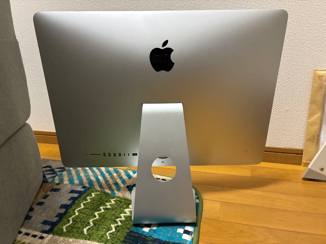 【4K】iMac 21.5インチ 2017 ※マウス・キーボードなし