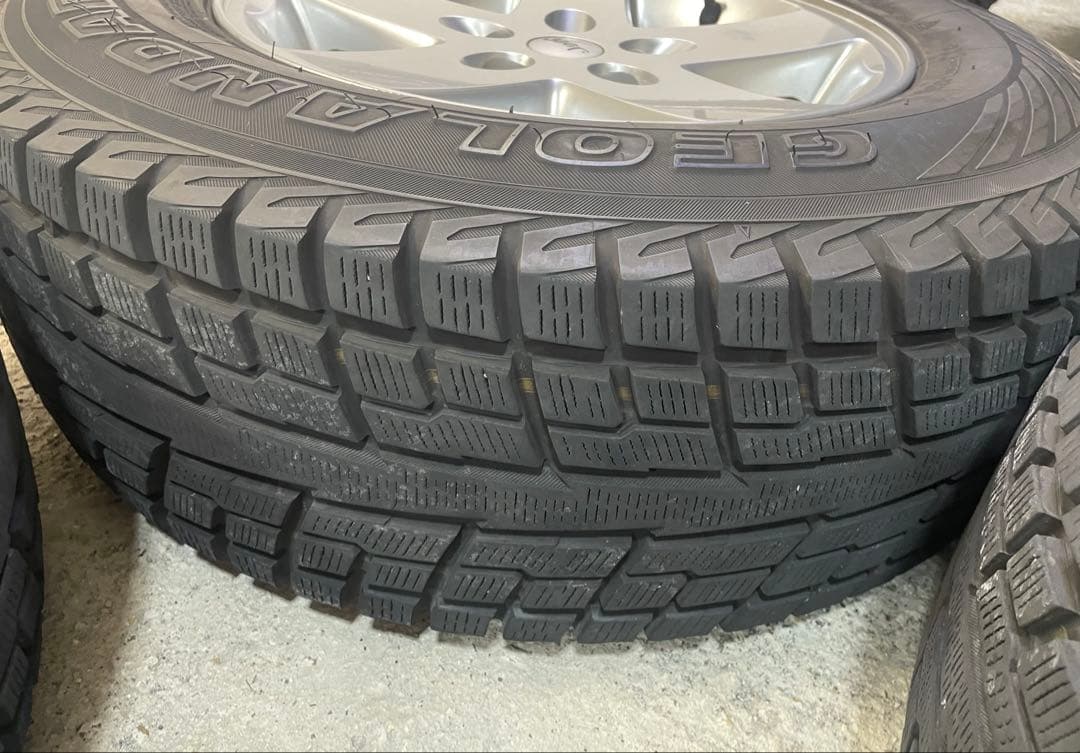 近隣格安配送❗️直接引取可 jeep純正ホイール 4本 スタッドレスタイヤ付