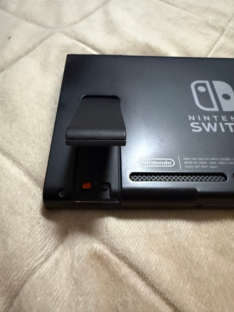 任天堂Switchバッテリー強化版　本体のみ