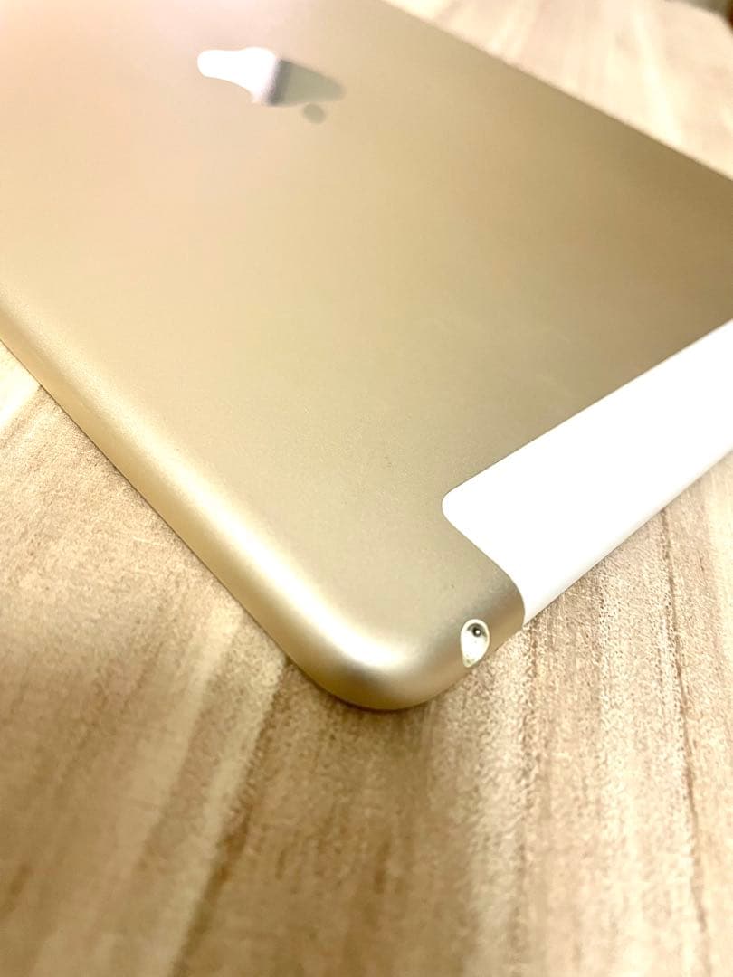 【美品】iPad Air2 64GB ゴールド Wi-Fi + Cellular