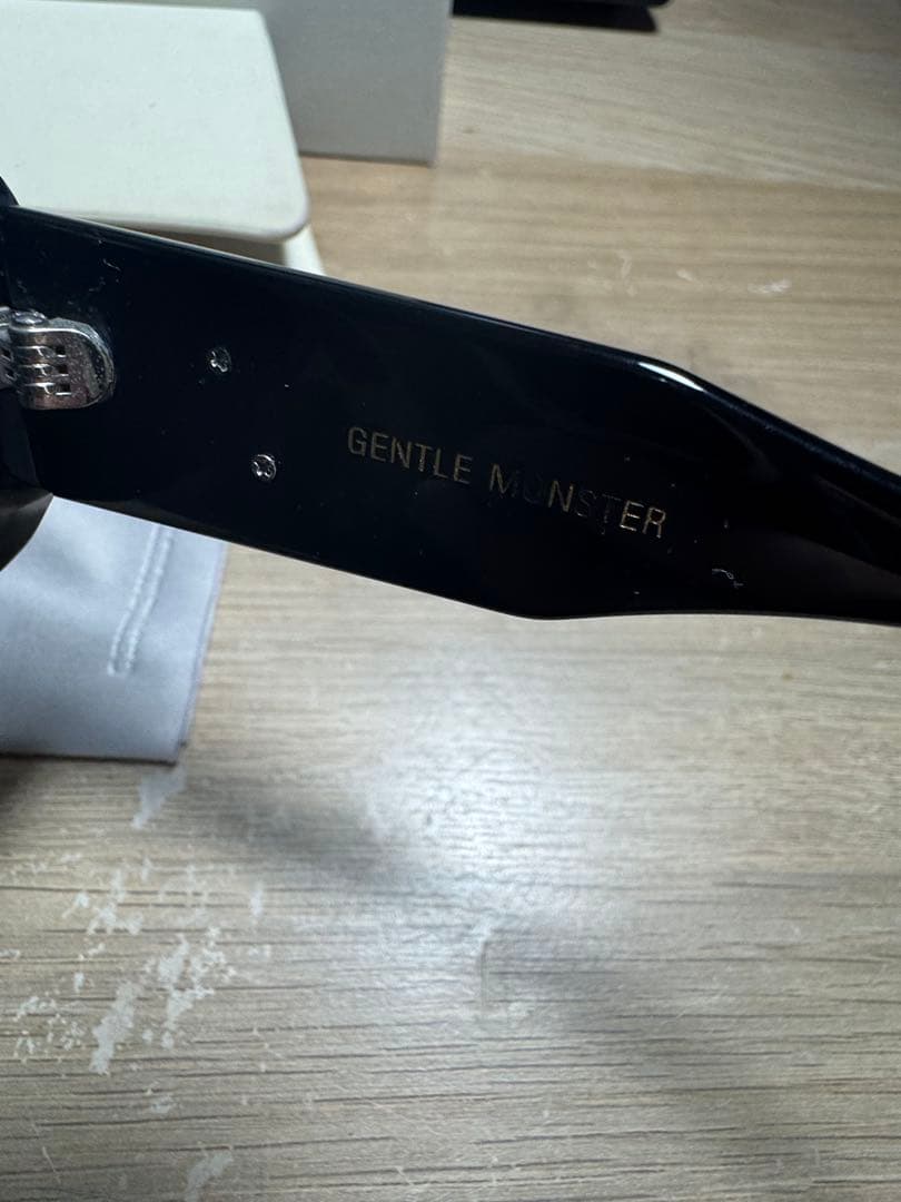 GENTLE MONSTER DEUS スクエアサングラス