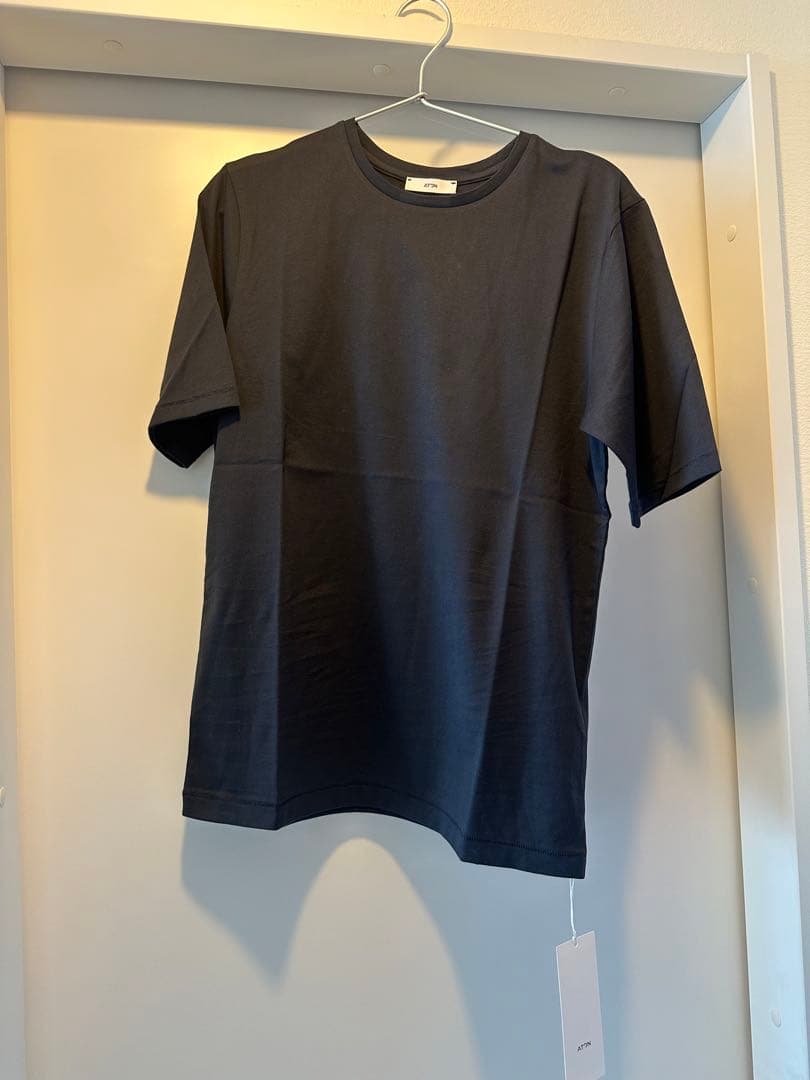新品タグ付き！ATON ネイビーTシャツ　size38