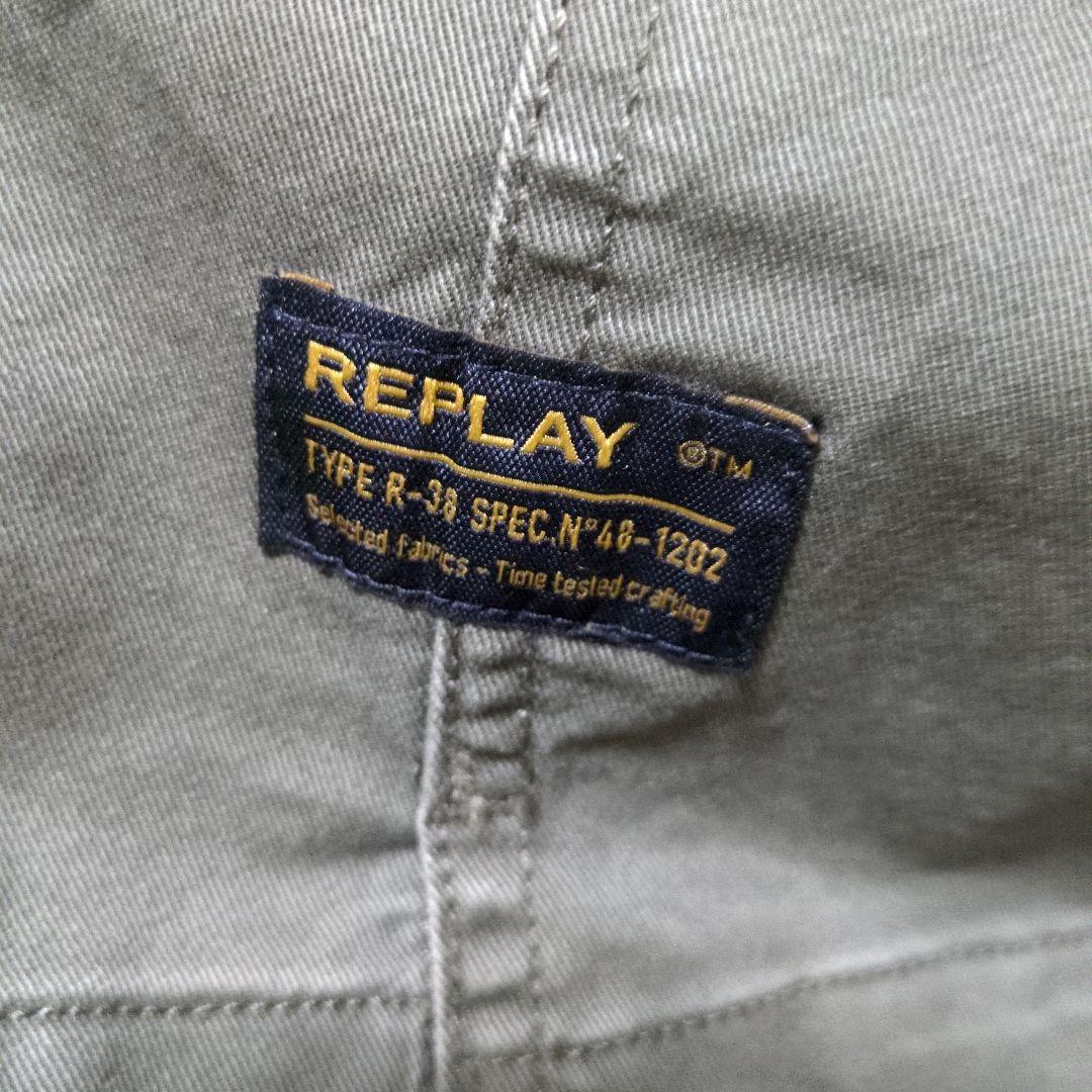 新品同様✭直営店購入定価3万以上✭REPLAY ジップアップジャケット オリーブ
