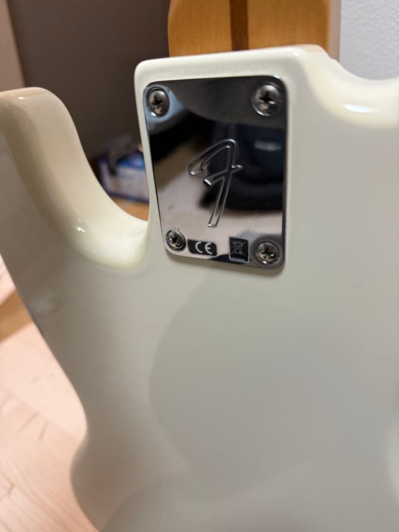 Fender Jazz Bass フレットレス ホワイト