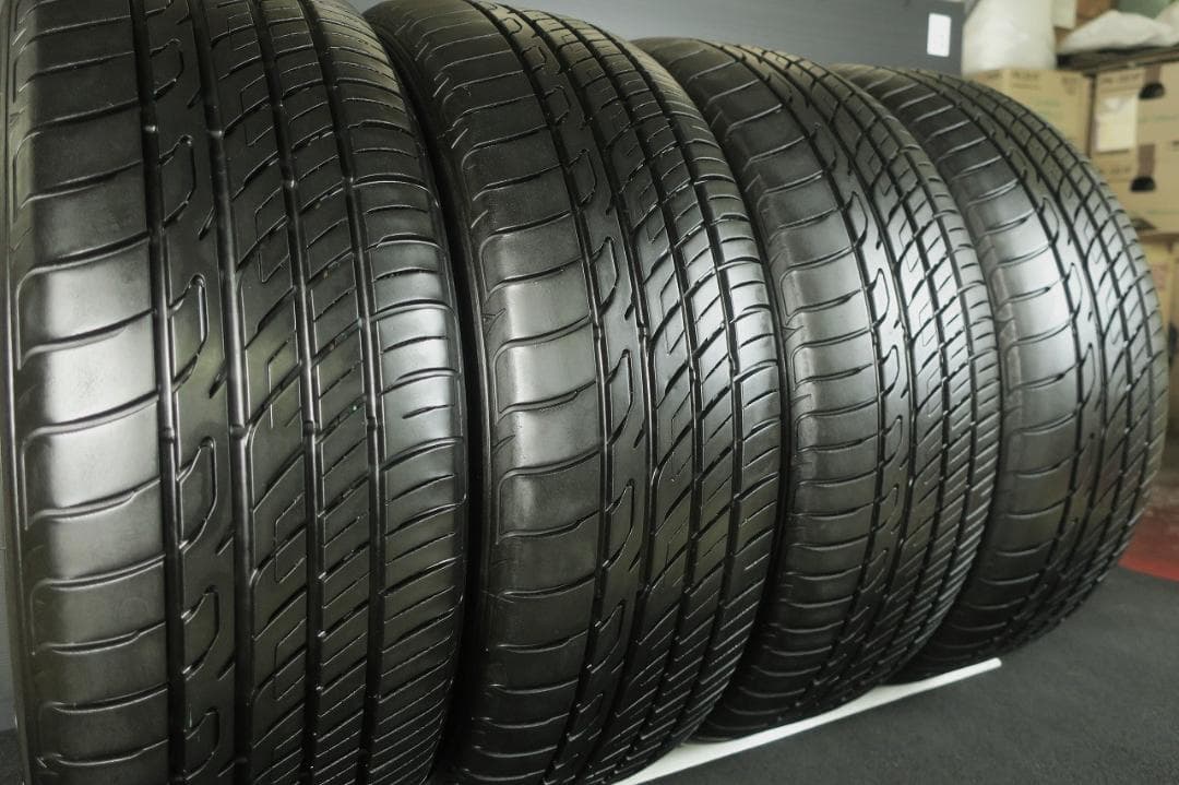 ザキヤマてん様送料込み 国産 215/60R17 オーバーテイク RVⅡ 4本