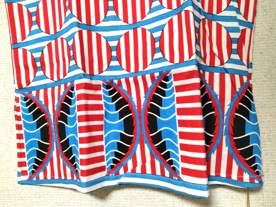 DRESS CANP 日本製 新品　未使用　タンクトップ　総柄　S 44 　袖無